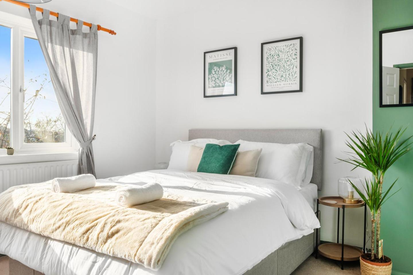 3 Bedroom House - Well Presented - Spacious - Flexible Check In - Free Parking Nottingham Ngoại thất bức ảnh