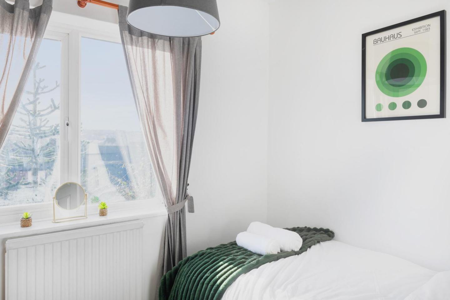 3 Bedroom House - Well Presented - Spacious - Flexible Check In - Free Parking Nottingham Ngoại thất bức ảnh